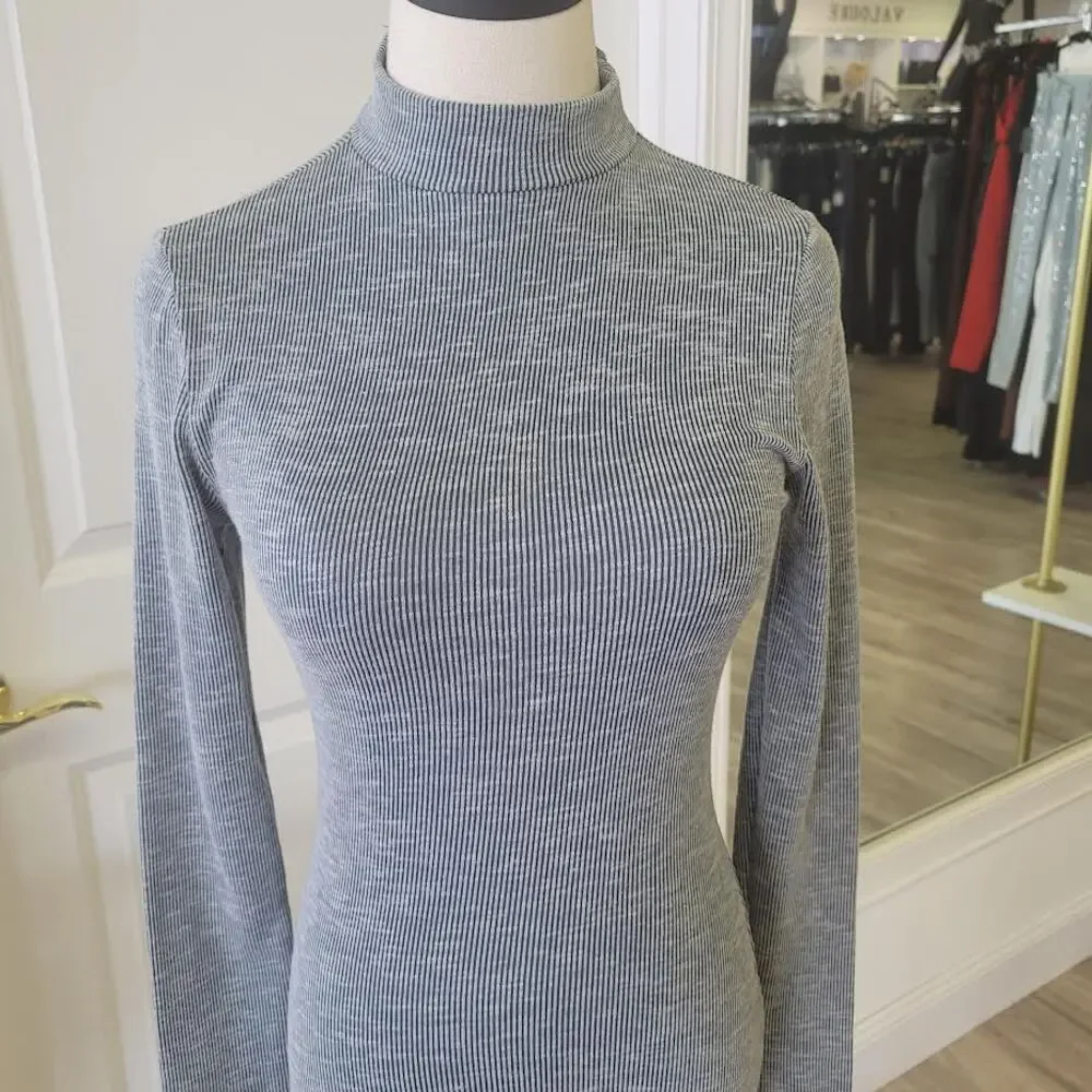Grey Ribbed Fitted Dress - Picture 3 of 3